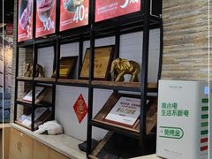 面包甜点陈列柜-陈记顺和潮汕牛肉火锅(棠德南路店)