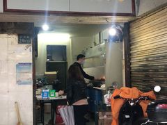 门面-酒宝荡烧烤(长航局江大路住宅小区店)