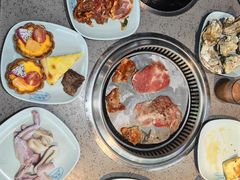 -金滏山·烤肉海鲜火锅自助(襄阳万达店)