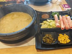 -鸡汤过桥·过桥米线