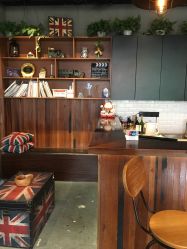 -PE SALON