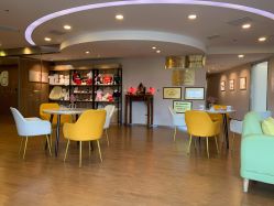 -海豚湾高端月子会所(黄浦店)