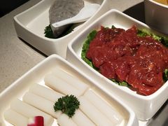 -海底捞火锅鲜切牛肉主题店(长寿路店)