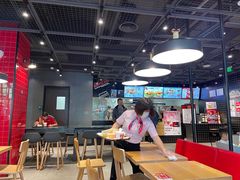 用餐区-肯德基(凤凰海店)
