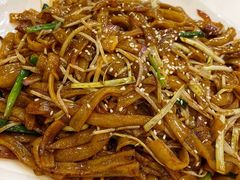金牌头抽干炒牛河-清心鸡沙田乳鸽店·非遗传承(粤垦路店)