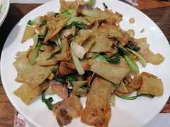 -黄泥岗·地道湖北菜(奥特莱斯店)