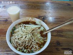 牛肉面加豆浆-蒋六十八梯眼镜面(渝中店)