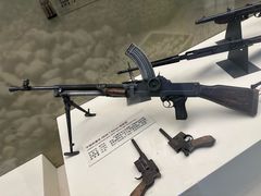 -轻武器博物馆