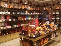 -VENCHI 闻绮(北京国贸商城店)