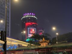 -吴山路夜市