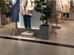 -上海置地广场(南京东路店)