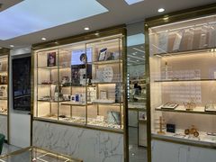 -世纪大明眼镜·蔡司战略授权店(汉街店)