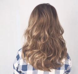 -茶发Salon·烫发染发理发