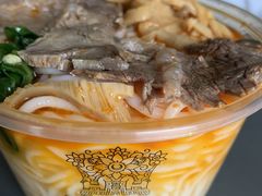 苗家红酸汤牛肉粉-俏凤凰(美林M·LIVE天地东座店)