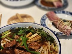 -镇南锅盖面馆(解放路店)