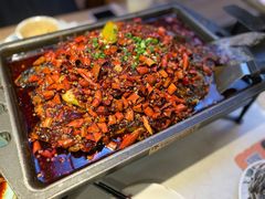 怪味烤鱼-江边城外烤全鱼(世茂广场店)