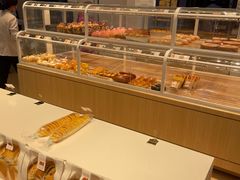 面包甜点陈列柜-好利来(马栏广场店)