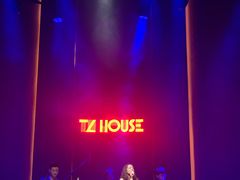 -TZ House音乐现场(来福士中心店)