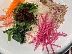 七彩凉米线-福照楼汽锅鸡·云南菜(火车站锦江店)