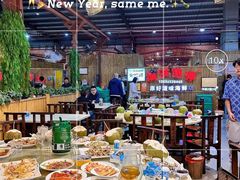 -三亚火车头万人海鲜广场