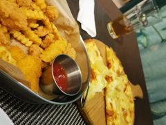 榴莲菠萝披萨-悦享绿山墙西餐厅