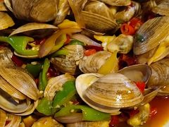 -三亚火车头万人海鲜广场