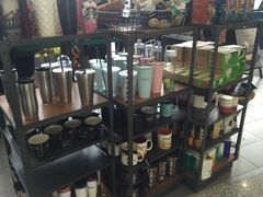 -星巴克(香港国际机场44号闸店)