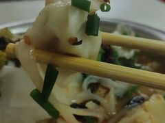 -肥佬良扣肉粉面店(梧州总店)