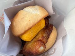 猪扒厚蛋包-世记咖啡(氹仔外卖店)