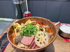 -成都你六姐·牛肉冒菜(上海周浦万达店)