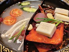 -重庆三峡火锅城(梅林店)