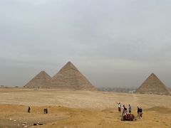 -吉萨金字塔群