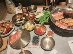 -草家酱蟹炭火烤肉店(珲春南路一店)