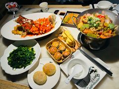 -吴越荣记苏州菜·松鼠桂鱼 100% 活鱼现做(月光码头店)