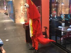 -虾弄弄海派小龙虾·牛羊蝎子火锅