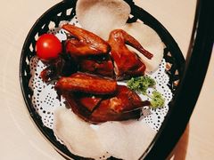 秘制脆皮乳鸽-避风塘(宝山万达店)