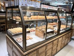 面包甜点陈列柜-仟吉KenGee(国贸360店)