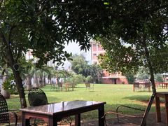 -侯臣咖啡文化村