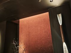 -左庭右院鲜牛肉火锅黑金店(陆家嘴中心店)