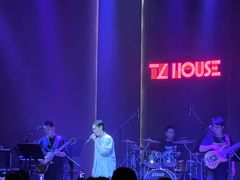 -TZ House音乐现场(来福士中心店)