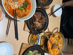 -金马门国际美食百汇(珞喻路店)