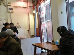 大堂-六爷门框百年卤煮