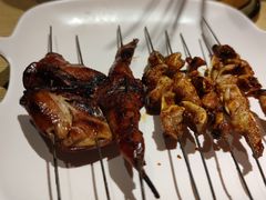 烤鹌鹑-街角等你.大连海鲜烧烤.经典铁板海鲜串(西安路店)