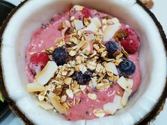 莓果玫椰子碗-吃饼人西餐(南开店)