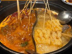 -两三事小郡肝串串香火锅(桂庙店)