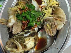 -明记烧鱼美味店