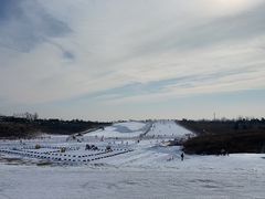 -华彬猛犸滑雪场