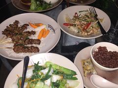 -Cau Go Vietnamese Cuisine