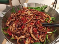 香辣鱿鱼须-费大厨辣椒炒肉(通州万达店)