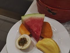 -金马门国际美食百汇(珞喻路店)